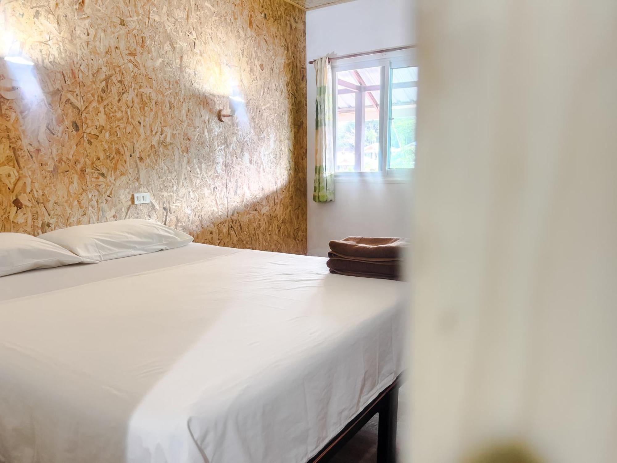 Lux Guesthouse 피피섬 외부 사진